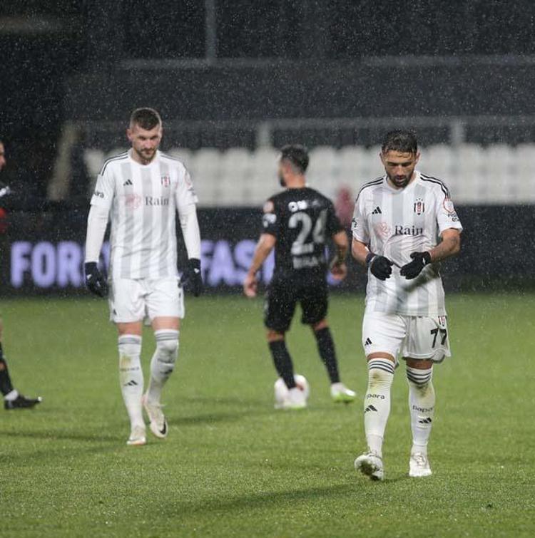 HASTA BİR TAKIM VAR