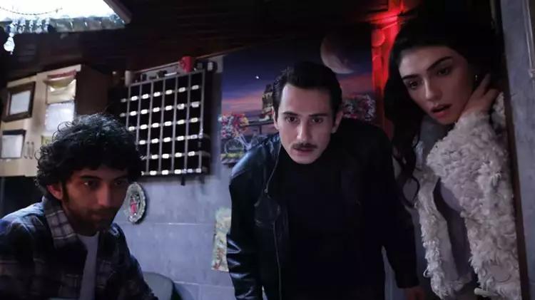 DİLBER VE ZERRE GÖRDÜKLERİNE İNANAMADI