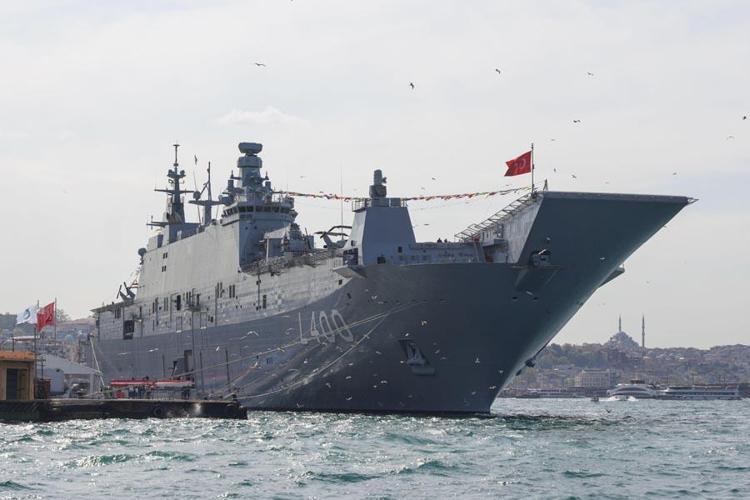 ABDden Yunanistana ücretsiz askeri araçlar Türkiye havada, karada, denizde fark atınca Yunan basını 2030 yılını yazdı