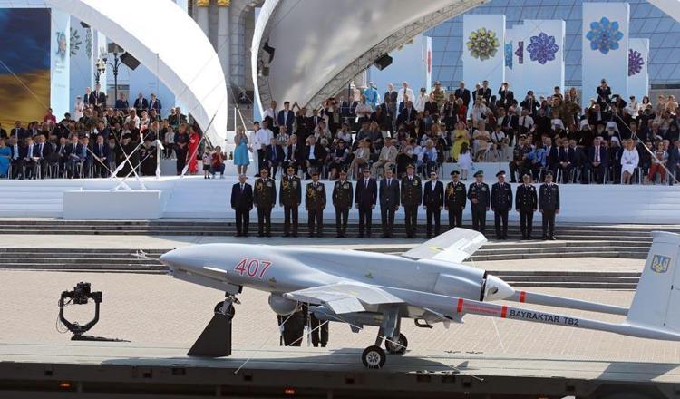 ABDden Yunanistana ücretsiz askeri araçlar Türkiye havada, karada, denizde fark atınca Yunan basını 2030 yılını yazdı