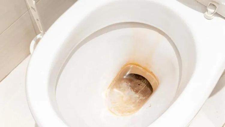Klozetleri 10 kat daha iyi temizliyor Bu yöntem çamaşır suyuna gerek bırakmıyor