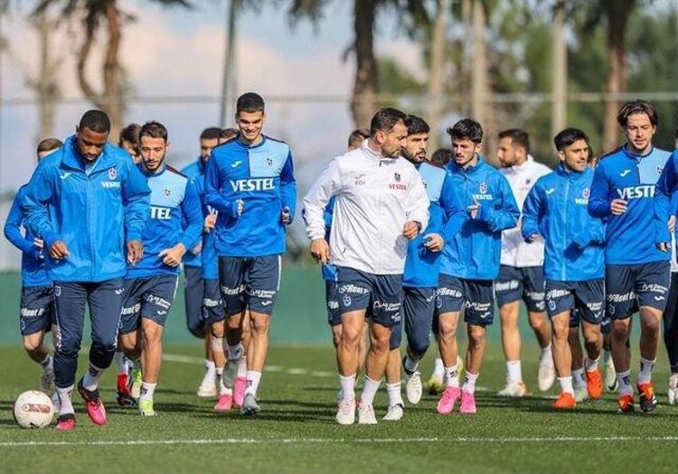 Beşiktaş Trabzonspor maçı hangi kanalda BJK TS maçı saat kaçta başlıyor İşte muhtemel 11ler