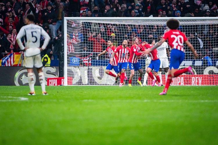 Madrid derbisinde Real Madrid uzatmalarda yıkıldı Maç sonrası Carlo Ancelottiye Arda Güler tepkisi: Korkaksın