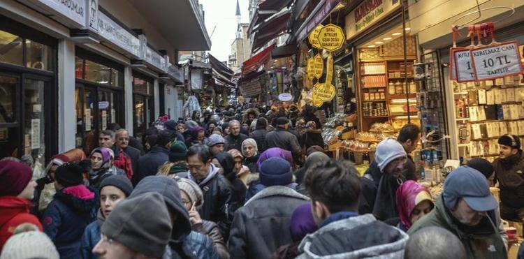 TÜRKİYE NÜFUSUNUN ORTANCA YAŞI 34E YÜKSELDİ