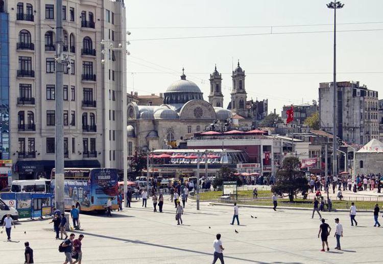 TOPLAM YAŞ BAĞIMLILIK ORANI AZALDI