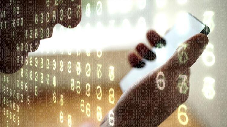 Cep telefonları kamusal alanda yasaklandı Fransada akıllı telefonlara karşı ilk referandum...