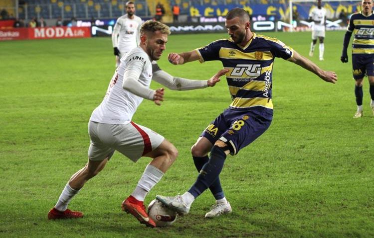 Ankaragücü-Galatasaray maçında penaltıdan önce faul var mı Halem Ali Şansalanın iptal kararı doğru mu