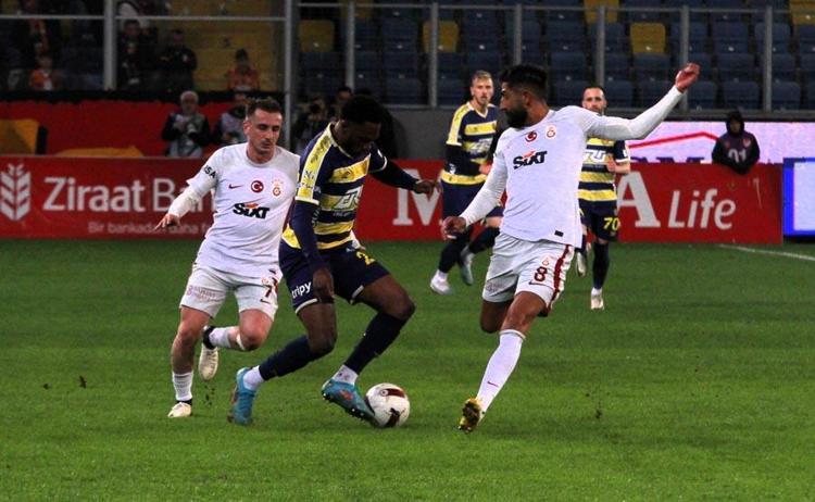 Ankaragücü-Galatasaray maçında penaltıdan önce faul var mı Halem Ali Şansalanın iptal kararı doğru mu