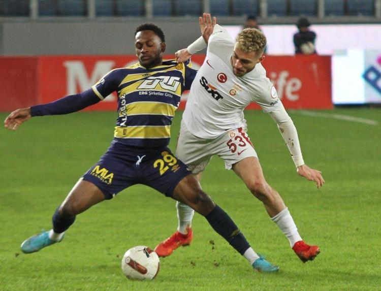 Ankaragücü-Galatasaray maçında penaltıdan önce faul var mı Halem Ali Şansalanın iptal kararı doğru mu