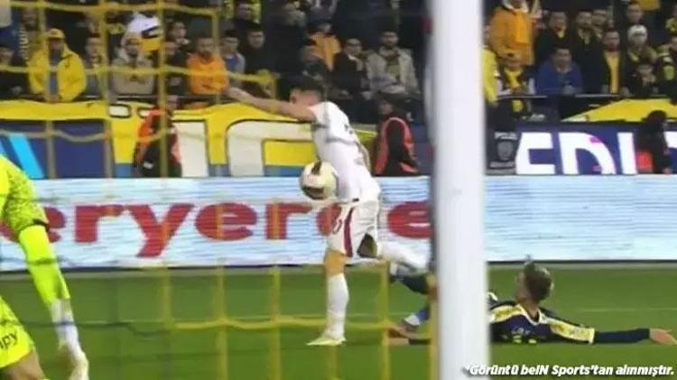 Ankaragücü-Galatasaray maçında penaltıdan önce faul var mı Halem Ali Şansalanın iptal kararı doğru mu