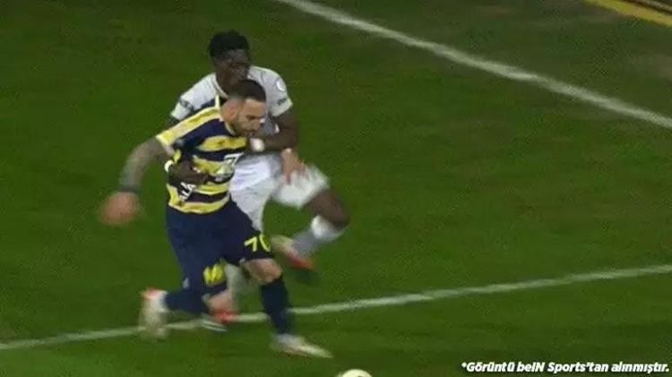 Ankaragücü-Galatasaray maçında penaltıdan önce faul var mı Halem Ali Şansalanın iptal kararı doğru mu