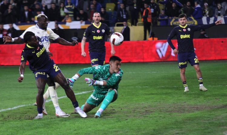 FENERBAHÇE BUNU DÜZELTMELİ