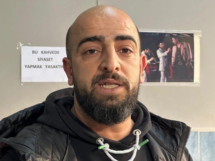 Müşterilerinin kavgalarından bıktı, kahvehanesinde siyasi tartışmaları yasakladı