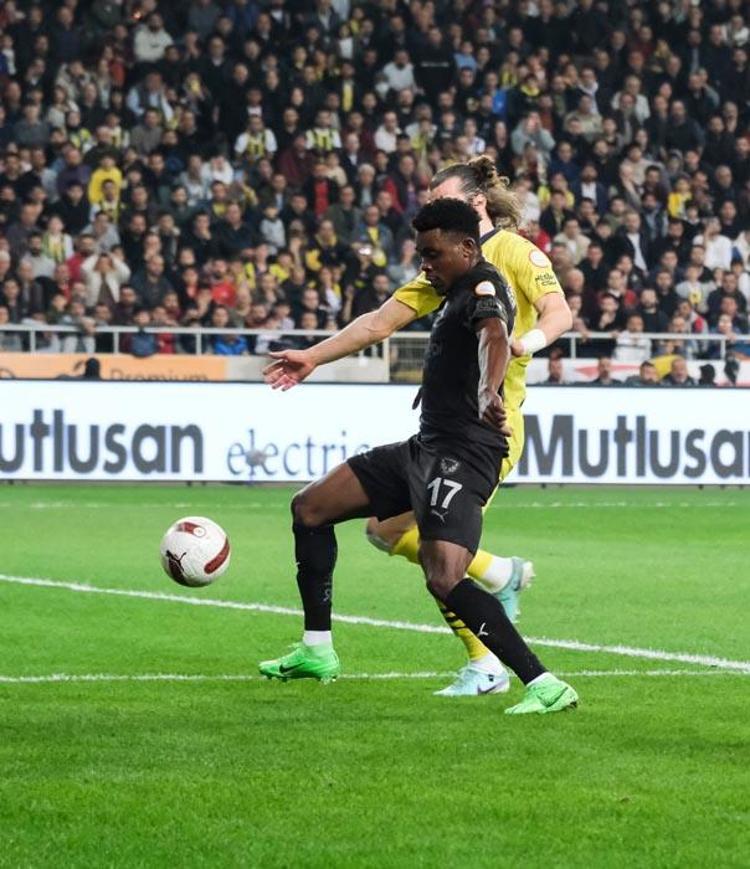 Fenerbahçe, Hataysporu Osayi ve Cengiz ile geçti: 2-0