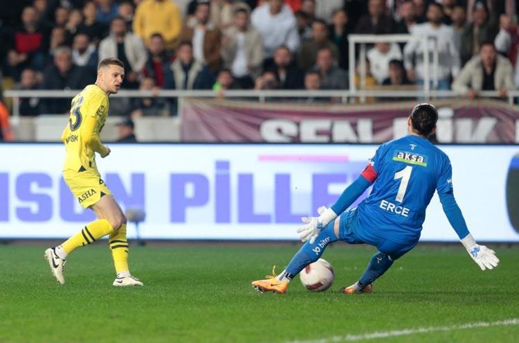 Fenerbahçe, Hataysporu Osayi ve Cengiz ile geçti: 2-0