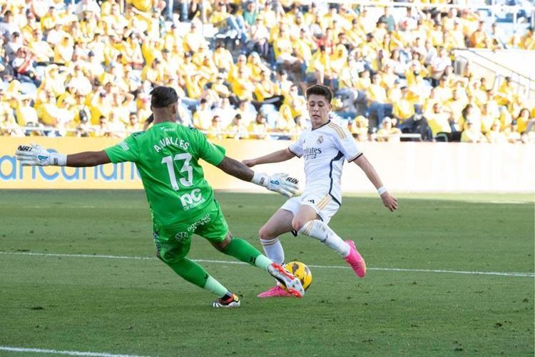 RAKİP LEIPZIG