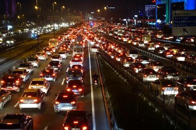 AYM’nin trafik sigortası iptal kararı kimi, nasıl etkileyecek Araba almak isteyen ve satmak isteyen herkesi ilgilendiriyor