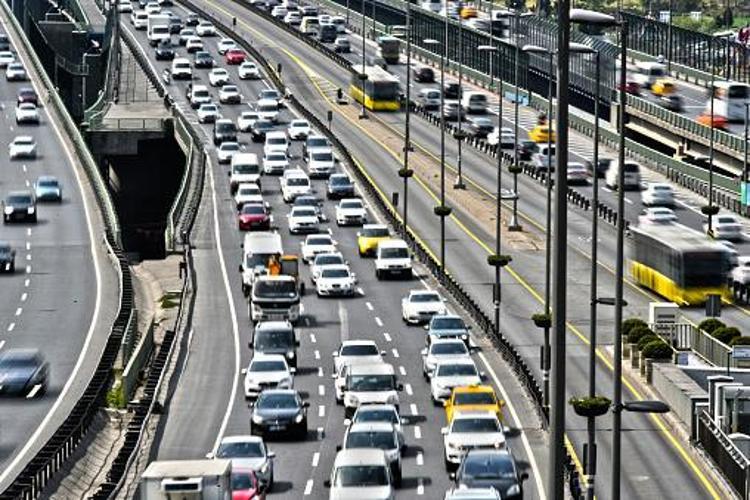 AYM’nin trafik sigortası iptal kararı kimi, nasıl etkileyecek Araba almak isteyen ve satmak isteyen herkesi ilgilendiriyor