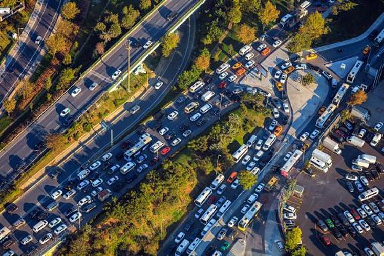 AYM’nin trafik sigortası iptal kararı kimi, nasıl etkileyecek Araba almak isteyen ve satmak isteyen herkesi ilgilendiriyor