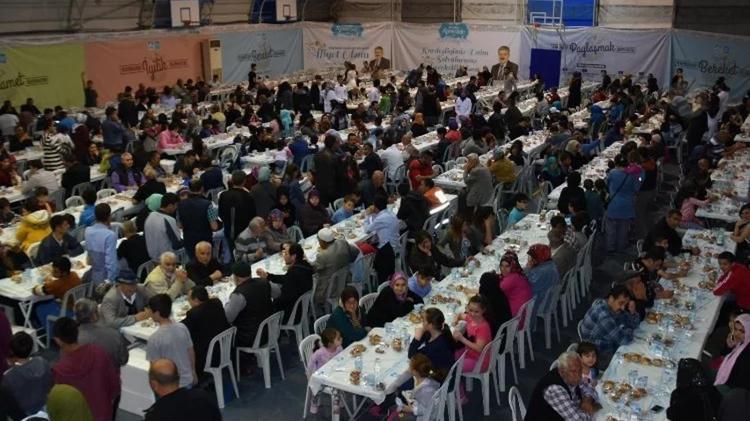 İstanbulda iftar çadırı kurulacak mı Hangi ilçelerde iftar çadırı var