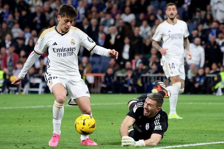 Arda Güler Real Madrid-Osasuna maçına damga vurdu Carlo Ancelotti: Böyle bir oyuncu hiç görmedim