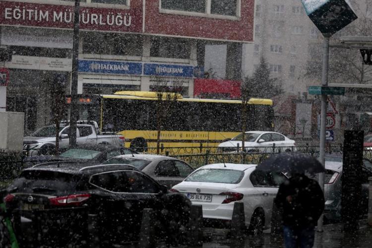 Martta kara kış Kar lapa lapa yağacak