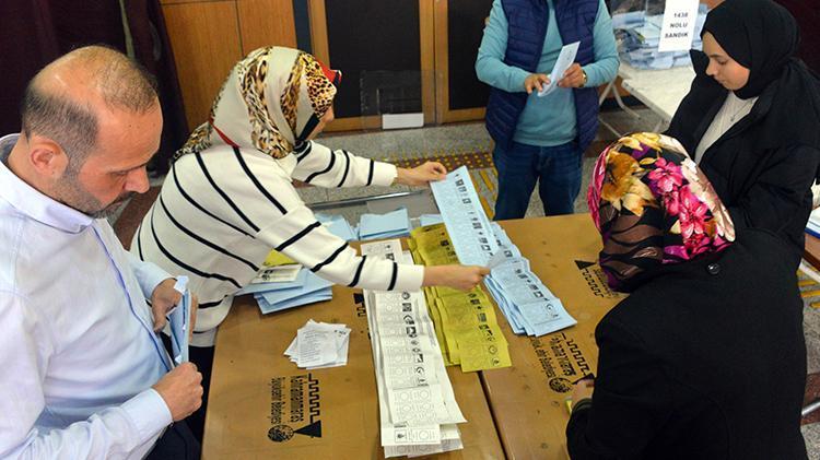 Sandık sayımı ne zaman biter, oy sayımı başladı mı, kaçta başlıyor, ne zaman Sandıklar kaçta açılıyor
