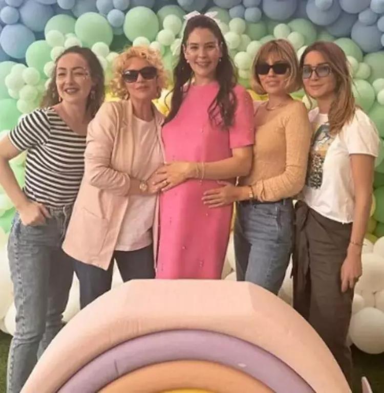 Baby showerda giydiği elbisenin fiyatı ortaya çıktı: Nasıl bu kadar ucuz giydi aklım almış değil