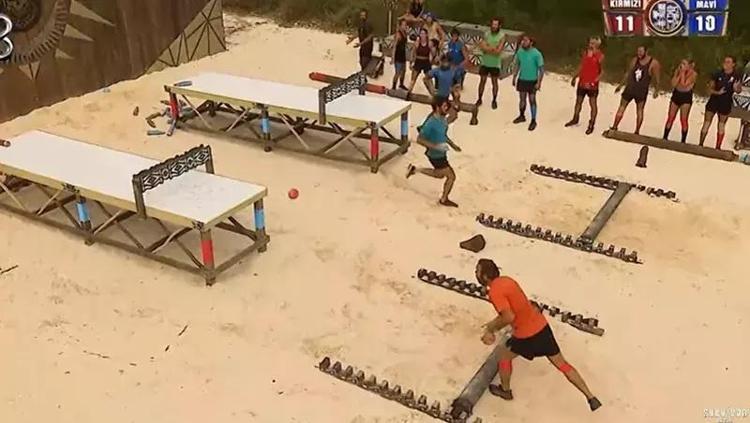 Survivorda ceza dolu akşam: Ilıcalı herkesi fırçaladı 3. eleme adayı belli oldu
