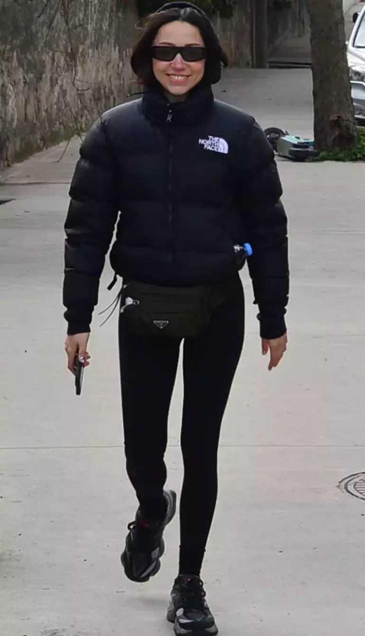 ‘Alışverişe çok para harcamam Zeynep Bastık yatırımını toprağa yapıyor
