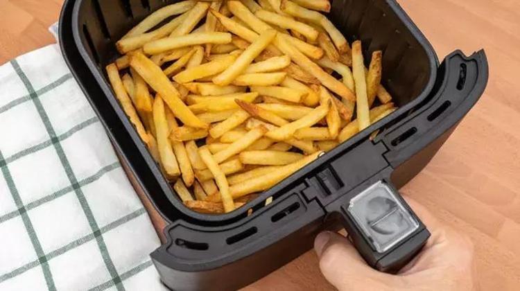 Airfryerda çıtır çıtır patates kızartması tüyosu - Bir tutam atınca fast food gibi oluyor