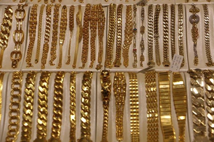 Düşük fiyatlı altın takılara büyük ilgi Hepsi 22 ve 14 ayar altın
