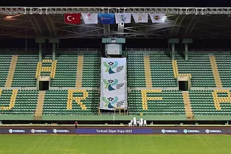Süper Kupa ertelendi mi Fenerbahçe Galatasaray Süper Kupa finali tatil mi edildi Şimdi ne olacak