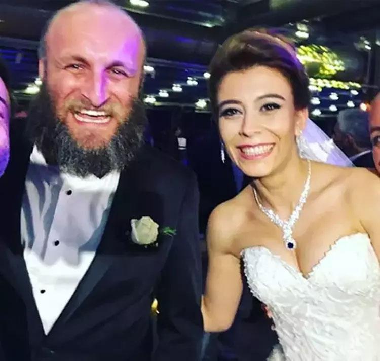 Boşanma kararı almışlardı Oflu Hoca aylar sonra beraber eşiyle görüntülendi