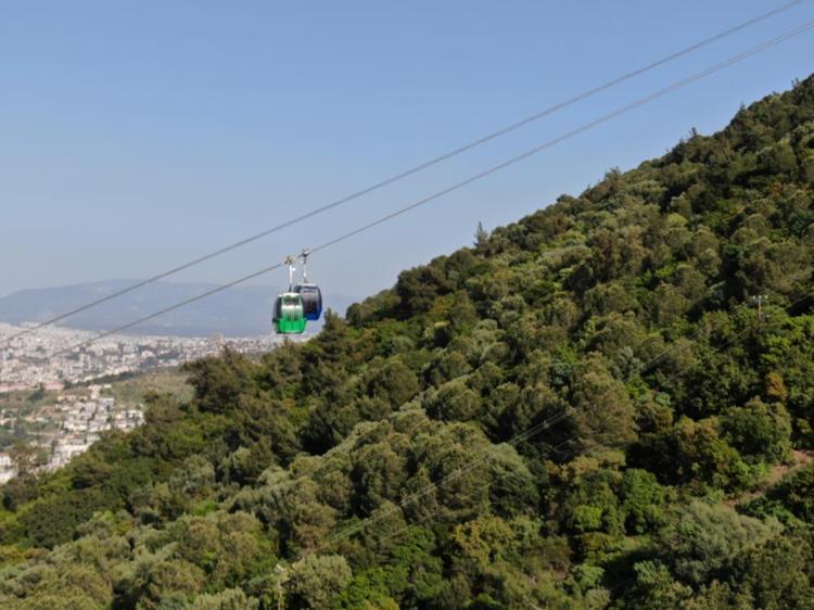 Teleferikte korku dolu anları kayıt altına alan anne- kız konuştu