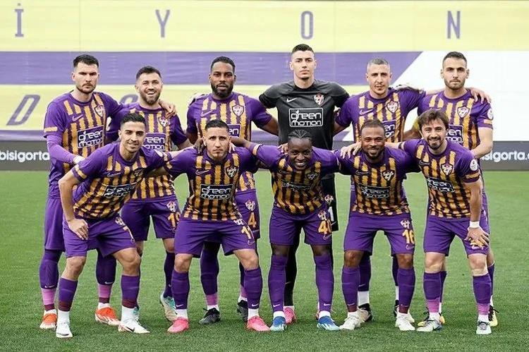 BARCELONA ALT YAPISINDAN TANIYOR