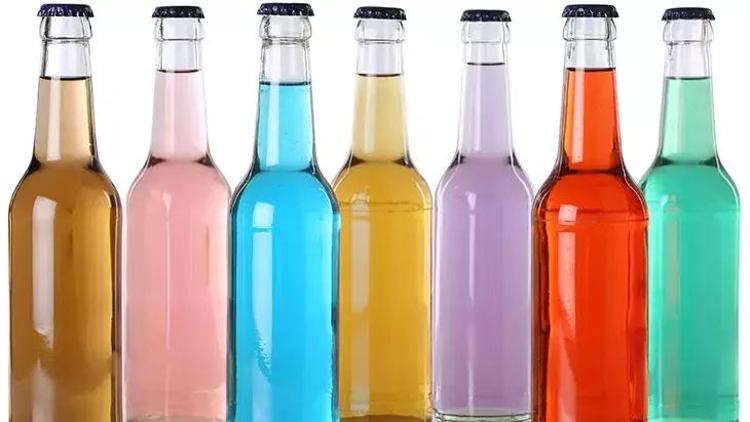 Meyveli sodalardaki tehlike: C vitaminiyle birleşince mide deliyor