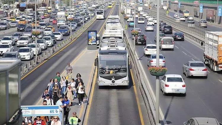 OTOBÜS, METRO, METROBÜS yarın ücretsiz mi 23 Nisan İETT bedava mı Salı günü toplu taşıma ücretsiz mi oldu