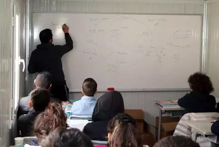 23 Nisanda ek ders ücreti ödenir mi Ek ders 23 Nisanda kesilir mi
