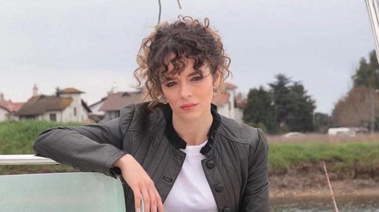 Aşk soruları gerdi Buse Meral’in Aras Bulut İynemli cevabı: ‘Güzel. Her şey çok keyifli şu an’