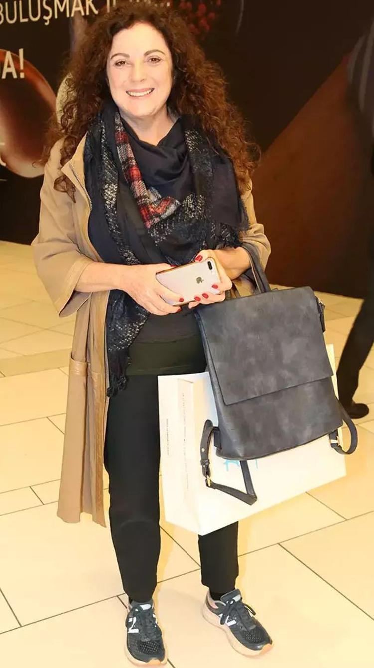 Derya Alabora’dan yıllar sonra itiraf Meğer hala evlilermiş