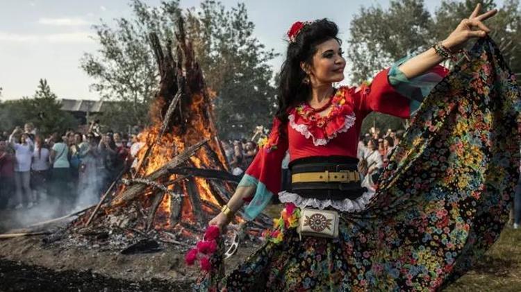 Hıdırellez dilekleri saat kaçta yapılır Hıdırellez dilek kağıdı ne zaman gömülür Hıdırellezde dileklerin kabul olduğu saat kaç