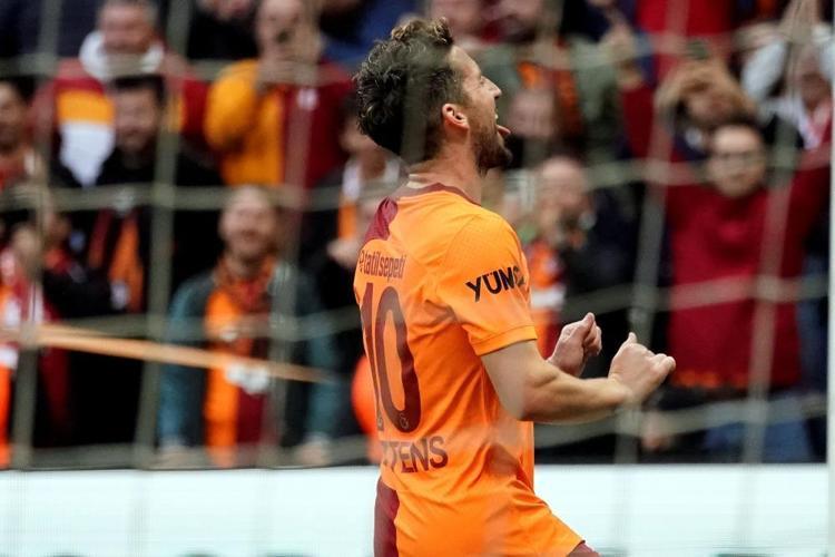 Şampiyon olacak takımı açıkladı Ersun Yanaldan Fenerbahçeye gönderme, artık bitti
