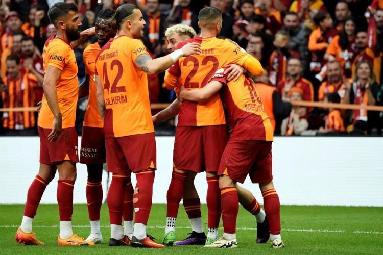 G.SARAY, F.BAHÇE DEĞİLDİ