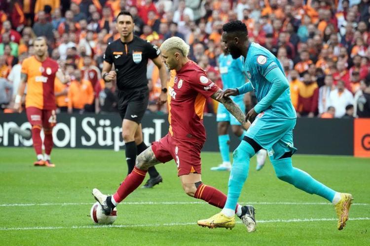 Şampiyon olacak takımı açıkladı Ersun Yanaldan Fenerbahçeye gönderme, artık bitti