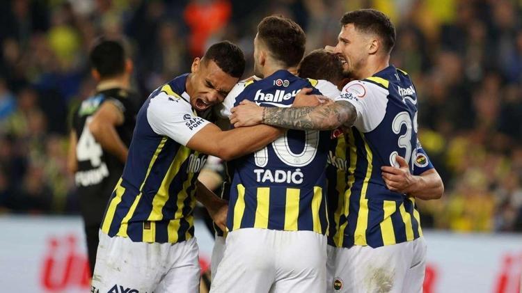 Fenerbahçede sarı kart sınırında olan futbolcular: Hangi oyuncu ceza sınırında