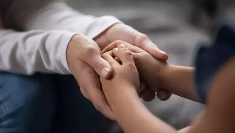 Ölmüş anneye duygusal Anneler Günü mesajları 2024 Vefat eden anneye duygusal Anneler Günü sözleri