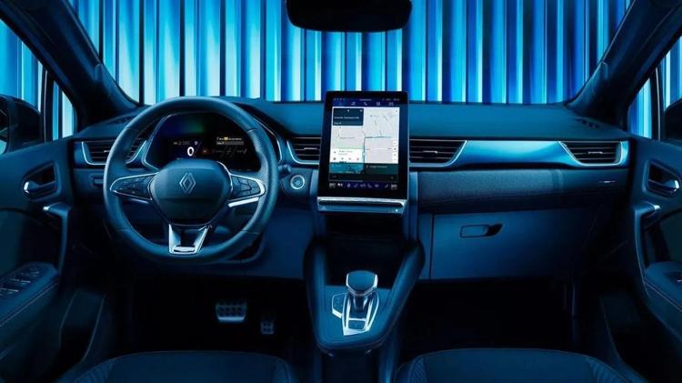 Renault SUV dünyasında Symbioz ile atak yaptı; Fiyatını gören SUV model demez