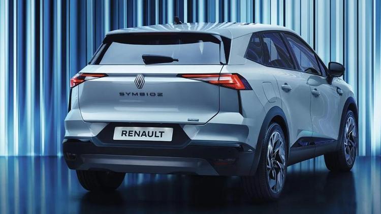 Renault SUV dünyasında Symbioz ile atak yaptı; Fiyatını gören SUV model demez