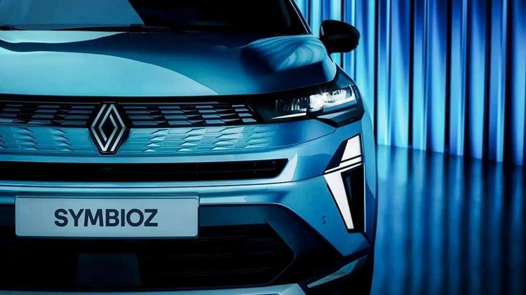 Renault SUV dünyasında Symbioz ile atak yaptı; Fiyatını gören SUV model demez